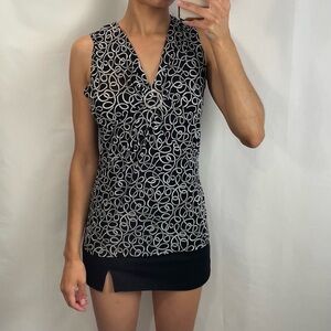 Nine West black and white sleeveless printed top